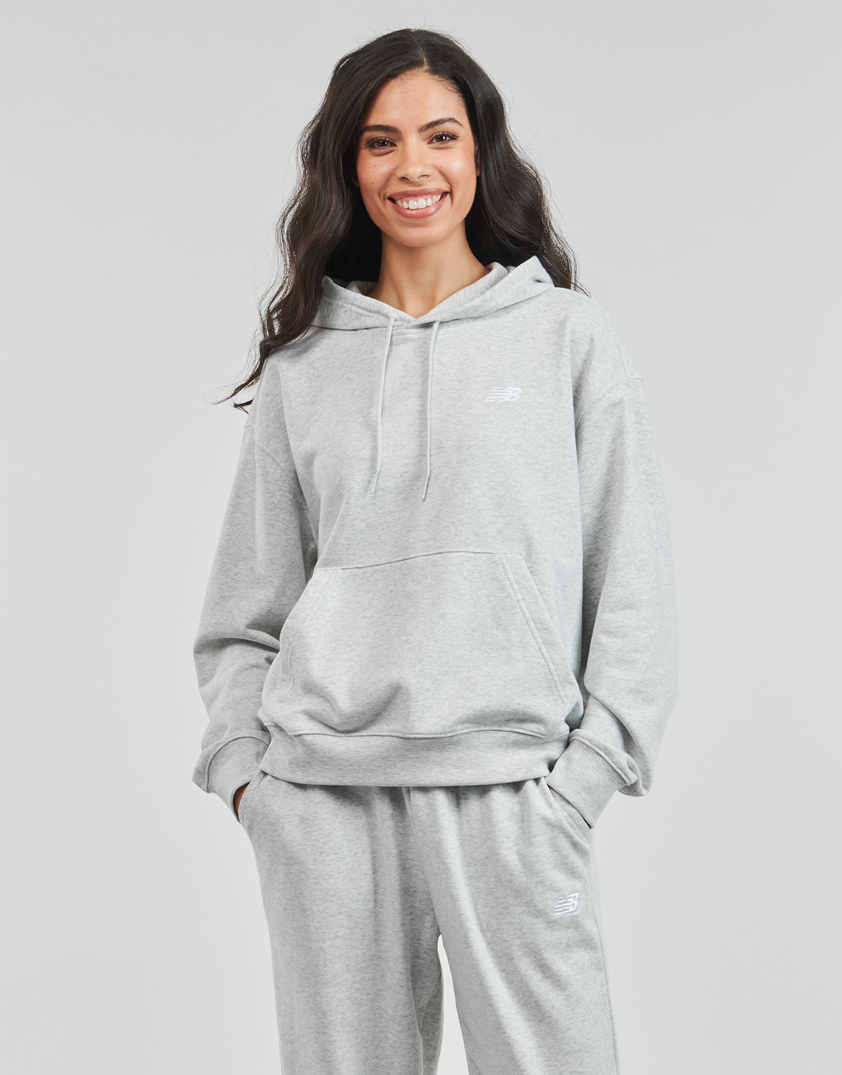 New Balance Gris FRENCH TERRY SMALL LOGO HOODIE ui3KBy6Z